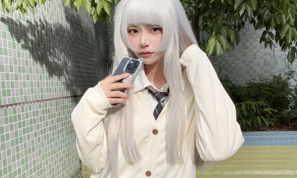 Cận cảnh màn 'xóa xăm' của các nữ coser xinh đẹp, hóa ra để hóa trang cần phải chịu đau đớn đến mức này