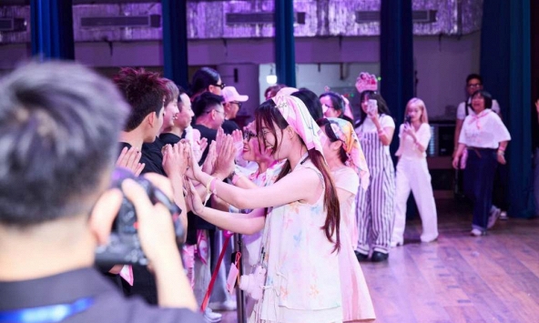 Hình ảnh Nhà Trẻ của thủ lĩnh Đinh Tiến Đạt gặp gần 800 fan tại Cung Thiếu nhi trước ngày 'tốt nghiệp'