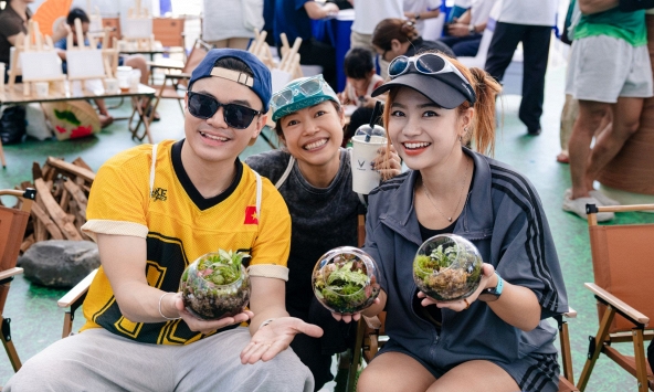 Lái thử xe điện VinFast tại VnExpress Marathon Green Paradise Cần Giờ 2026, runner muốn sớm “đổi xăng lấy điện” 