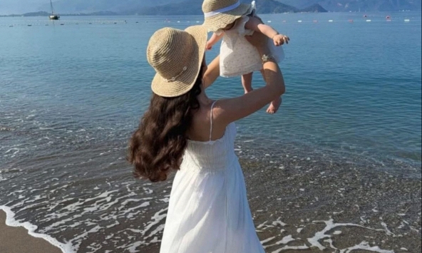 Nhìn người người nhà nhà đưa con đi du lịch, tôi quyết định ly hôn