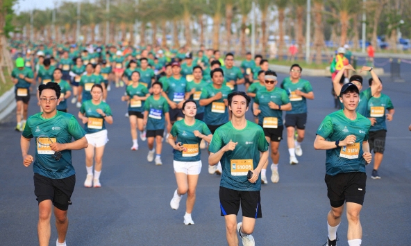 Từ cung đường xanh nhất VnExpress Marathon đến kỳ tích 365 ngày, Cần Giờ đẹp như phim khiến 5.000 runner ngỡ ngàng