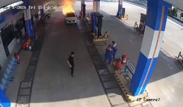 Công an công bố nguyên nhân ban đầu vụ cháy xe ô tô ở cây xăng, 2 thiếu niên tử vong