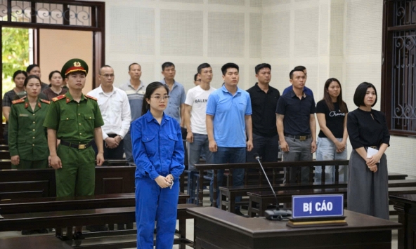 Hé lộ thủ đoạn lừa đảo số tiền hơn 88 tỷ đồng của nữ nhân viên ngân hàng Phùng Thị Minh Hằng