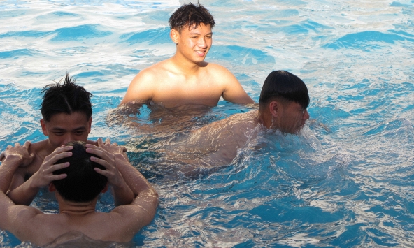Khoảnh khắc đáng yêu của U17 Việt Nam 