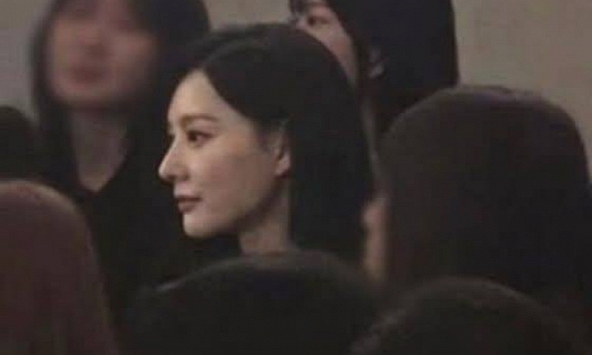 Bức hình chất lượng thấp hé lộ tình trạng của Kim Ji Won
