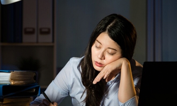 Lời khuyên cho những người thường xuyên thức khuya, thiếu ngủ
