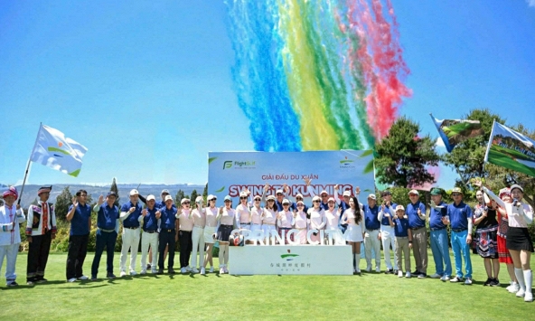 Mặc ai đi du lịch, MC Hải Anh chọn golf dành cho kỳ nghỉ 'Khi thử thách trở thành một dạng quyến rũ'