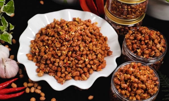 Uống rượu kèm lạc tưởng “chuẩn bài”, nhưng là sai lầm nhiều người mắc phải: 4 món ăn vặt nên tránh