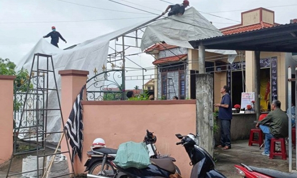 Vụ án rúng động, con trai nghi sát hại mẹ: Camera an ninh đã ghi lại được gì