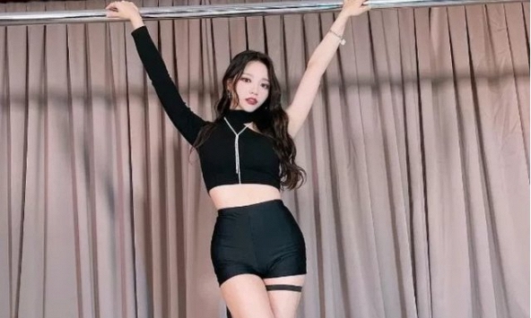 Chuyên lên sóng nhảy múa gợi cảm để 'kiếm cơm', nữ streamer nhận cái kết đắng lòng, mất luôn sự nghiệp
