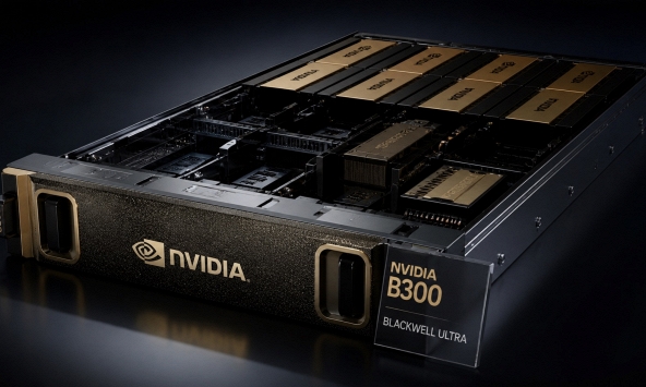 Đường dây buôn lậu chip bị phá, giá máy chủ AI NVIDIA B300 tại Trung Quốc tăng lên 1 triệu USD: Cao gấp đôi tại Mỹ