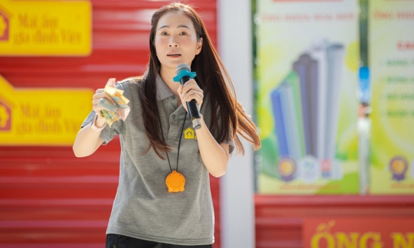 MC Thanh Thảo và hành trình “giữ lửa cảm xúc” khi đồng hành chương trình thiện nguyện