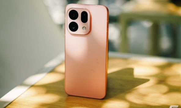 OPPO Find X9s: Khi Hasselblad lần đầu tiên xuất hiện ở tầm giá dành cho Gen Z