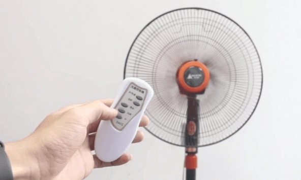 Bật quạt cả ngày tốn bao nhiêu tiền điện? EVN đưa ra đáp án