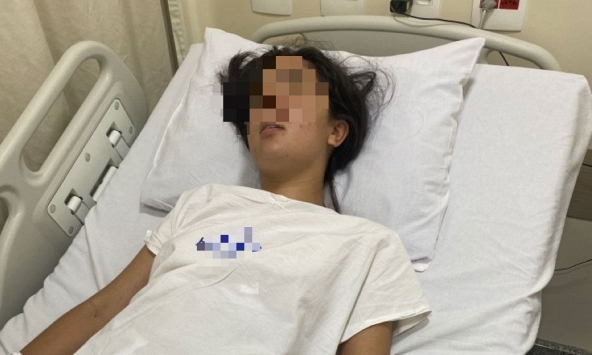 Cô gái 25 tuổi tử vong chỉ 5 tháng sau khi phát hiện ung thư da, bác sĩ nhắc: Trẻ mấy, thấy 4 thứ phải mau đi khám!