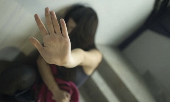 Bê bối hai lần bị bắt quả tang có hành vi nhạy cảm với học sinh, nữ giáo viên trẻ đối mặt án phạt nghiêm trọng
