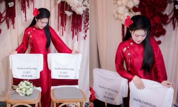 Cô dâu lặng lẽ đứng cạnh 2 ghế trống, người trong cuộc kể chuyện phía sau gây xúc động