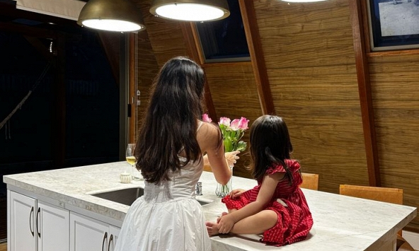 Khi một người mẹ học được cách “ghét” con, đó cũng là lúc cô ấy thật sự bắt đầu biết yêu con