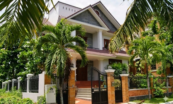 4 lý do bạn nên trồng một cây cau trước nhà