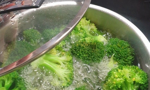 5 sai lầm khi chế biến rau củ làm thất thoát tới 80% vitamin C nhưng hiếm ai chưa từng làmhttps://cms.phunumoi.net.vn/?mod=news&user_id=480 trong đời!