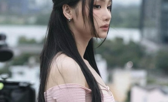 Miu Lê bỏ học từ sớm thừa nhận: “Tôi không phải típ người sinh ra để học hành...rất thích chỗ xập xình'