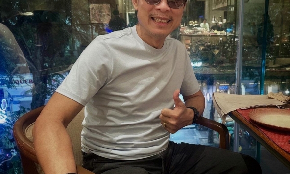 Nam nghệ sĩ từ Mỹ về đăng nội dung gây chú ý về 1 trường hợp 'tự mãn, ái kỷ'