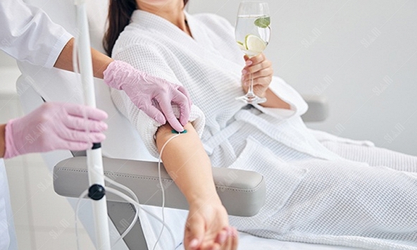 Có nên truyền trắng da không? Câu trả lời của bác sĩ Bệnh viện Da liễu Trung ương giúp chị em 'tỉnh ngộ'