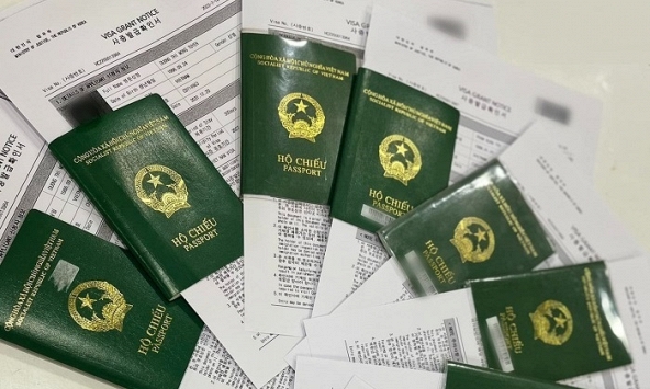 Công an phát cảnh báo khẩn đến những người đang làm visa đi nước ngoài