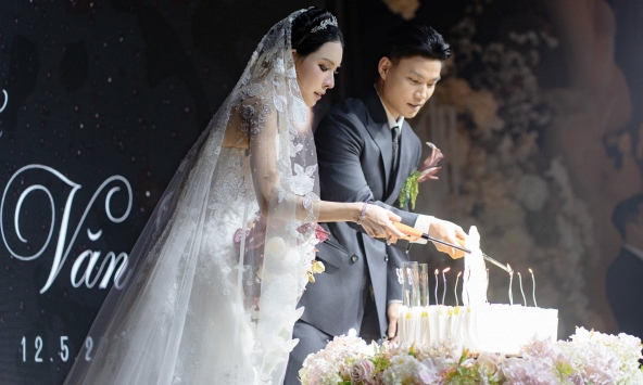 Hết cửa 'chê' cô dâu của Văn Thanh, người thân tung ảnh đẹp không tì vết giúp lấy lại phong độ 'nữ thần phòng gym'