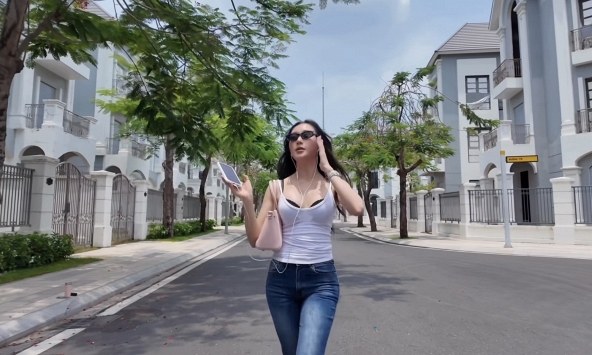 Visual phát ra âm thanh, ngắm hình ảnh hiện tại của Mina Young, fan tự nhiên thấy nhạc chạy trong đầu