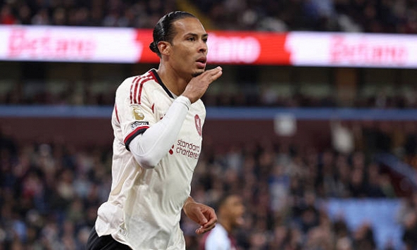 Liverpool thảm bại trước Aston Villa tạo thống kê tệ nhất lịch sử, nguy cơ mất vé Champions League