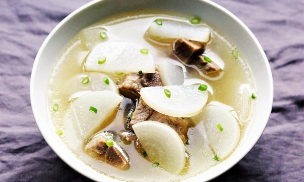 Ăn sống thải độc, nấu chín tốt cho phổi, hầm kỹ bổ dạ dày: Loại củ được ví như 'nhân sâm trắng' của người Việt