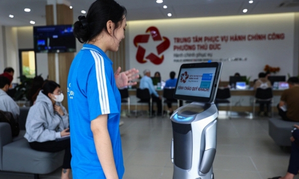 18 thủ tục hành chính làm được trên VNeID