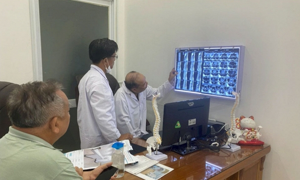 Phòng khám Y học cổ truyền Việt Nhật bị phạt nặng vì điều trị nội trú trái phép
