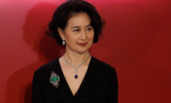 Bóc giá trâm cài phỉ thúy cổ Cartier 1927 của con gái Vua sòng bài Macau: Đỉnh cao trang sức cổ