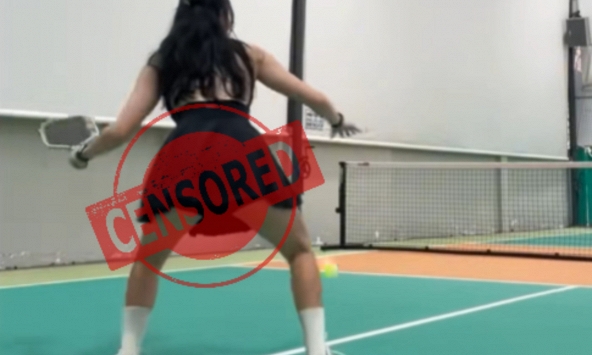 Dạy CĐM cách chơi Pickleball, hot girl gây phẫn nộ vì góc quay quá phản cảm, chẳng khác nào chiêu trò câu view bất chấp
