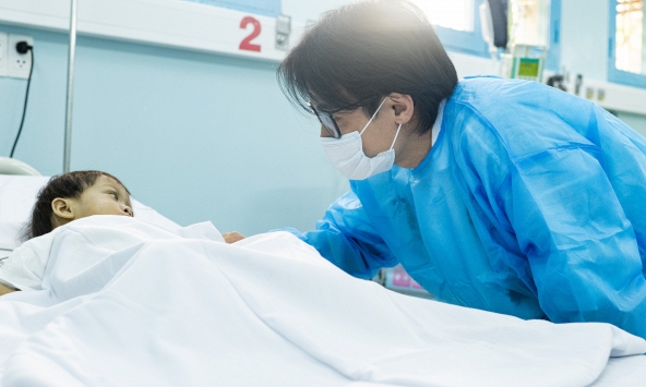 Hà Anh Tuấn và dự án Chồi Việt Nam tiếp sức cho bệnh nhi ghép gan thành công