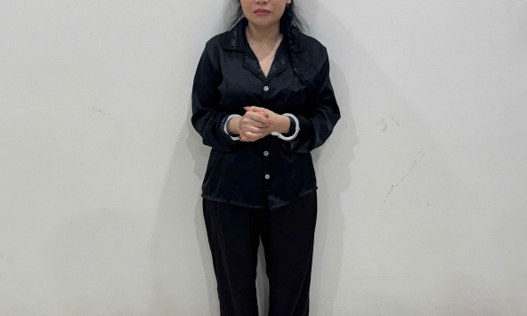 Bắt khẩn cấp mẹ kế Nguyễn Thị Kim Sau SN 1985