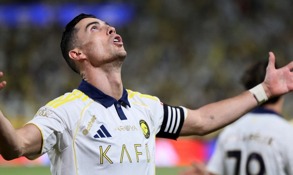 Ronaldo lập cú đúp đẳng cấp, Al Nassr chính thức vô địch giải Saudi Pro League