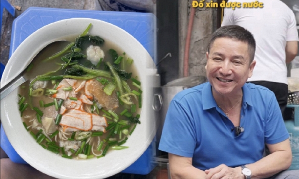 Hàng mì vằn thắn “chảnh” hơn 40 năm được NSƯT Chí Trung mê mẩn: Xin thêm thịt, xá xíu thoải mái nhưng nhất quyết không cho thêm nước dùng