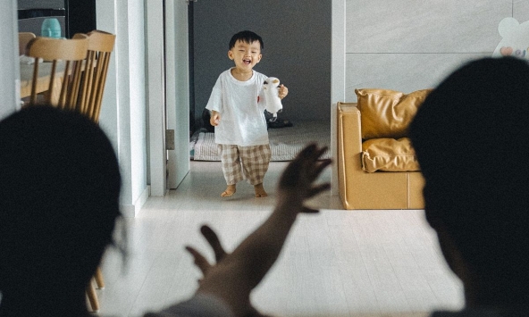 1 người tử tế ở bên cạnh có thể thay đổi cả cuộc đời của đứa trẻ