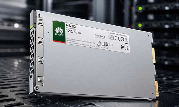 Bị cấm mua chip nhớ 3D cao cấp, Huawei tự phát triển công nghệ riêng, vẫn tạo ra SSD 122TB cho AI