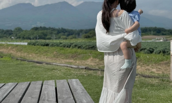 Con không khóc không có nghĩa là con ổn, có thể con đang rơi vào trạng thái 'im lặng phản kháng'
