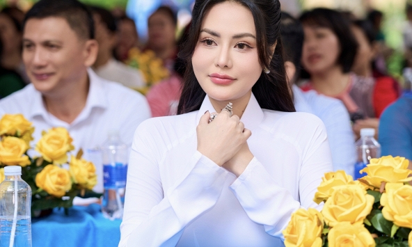 Hoa hậu 9x Di Khả Hân: Tôi làm thiện nguyện không phải để được chú ý