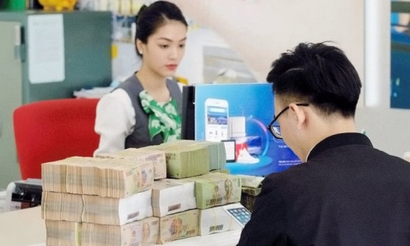 Gửi tiền ở VIB, PGBank, MBV, LPBank: Có bao nhiêu mới lãi được 25 triệu/tháng?