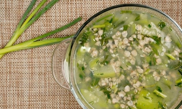 Nắng nóng cứ 3 món canh này mà ăn, vừa mát bổ hạ nhiệt lại nhanh gọn không cần nấu nướng nhiều