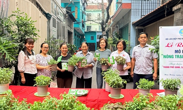 Lan toả lối sống xanh từ mô hình 'Nông trại trên cao' của Phụ nữ Phường Hoà Hưng - TPHCM