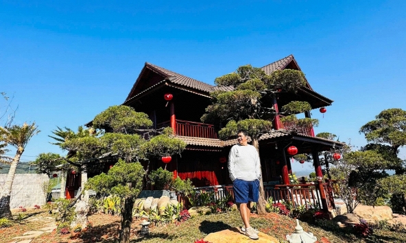 Nam nghệ sĩ Việt cưới vợ đại gia: Xây biệt phủ trên khu đất 10.000m², góc nào cũng chill quên lối về