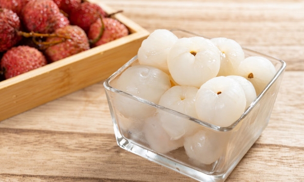 Quả vải rất giàu chất dinh dưỡng, bảo vệ tim mạch, tiêu hóa, nhưng cảnh báo 2 điều 'cấm kỵ' cần biết khi ăn để tránh gây hại