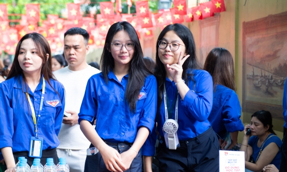 CẬP NHẬT: Đề Văn thi vào lớp 10 2026 của Hà Nội sẽ như thế nào?